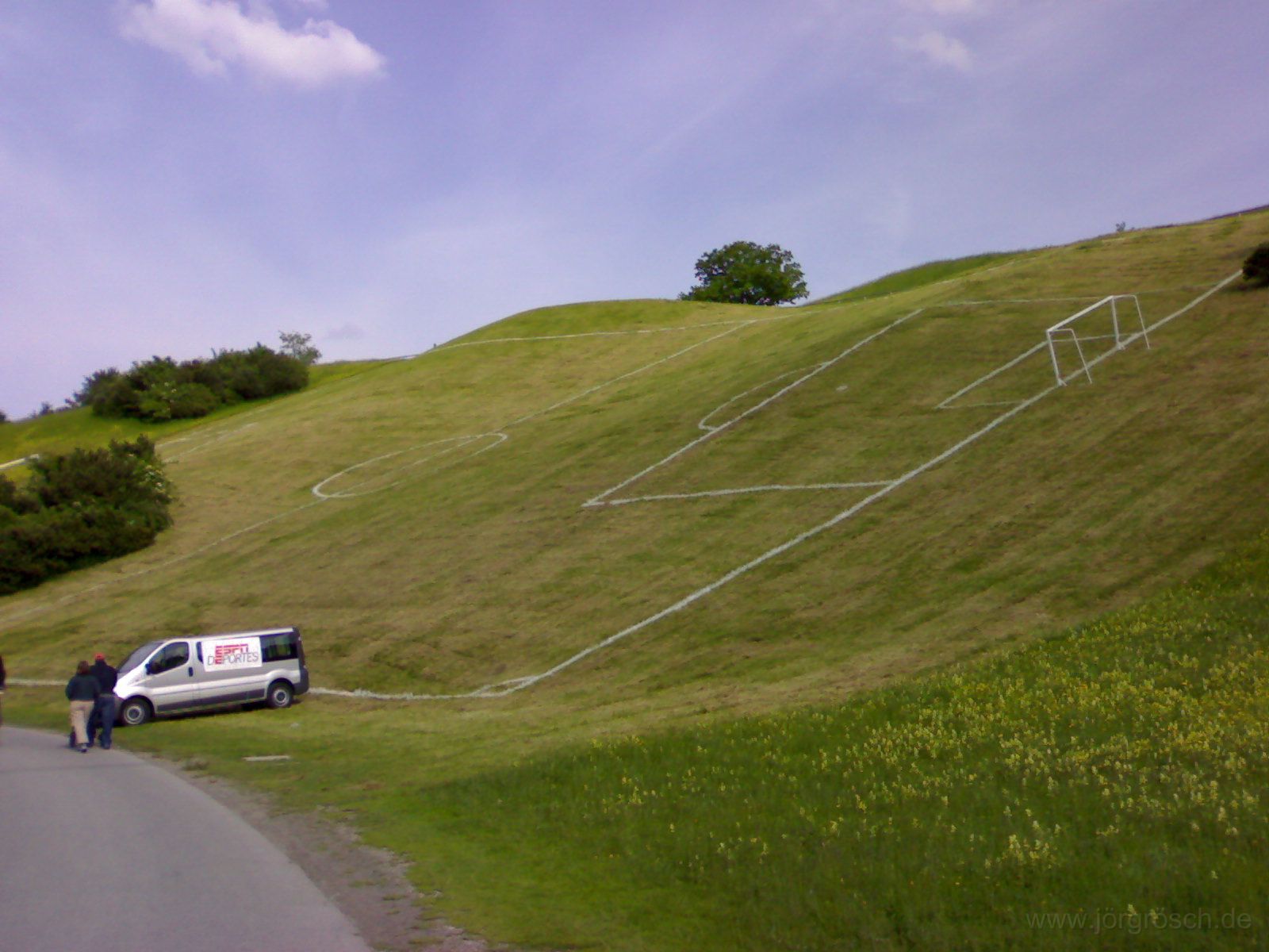 20060608 fussball.jpg - Fußballfeld im Olympiapark München
